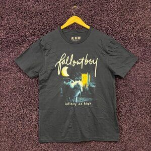 Fall Out Boy Infinity on High Album Cover T-Shirt Size Medium